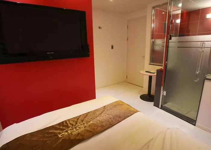 Hotel Fiona 2*